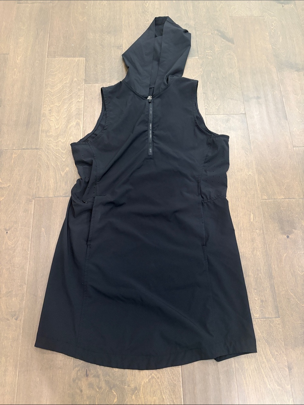 Laguna B Black Sleeveless Hooded Active Mini Dress